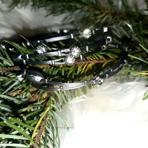 Multiple 4 - Wire & Clear Stone Bracelet 8" Silver - Picture 6 of 8